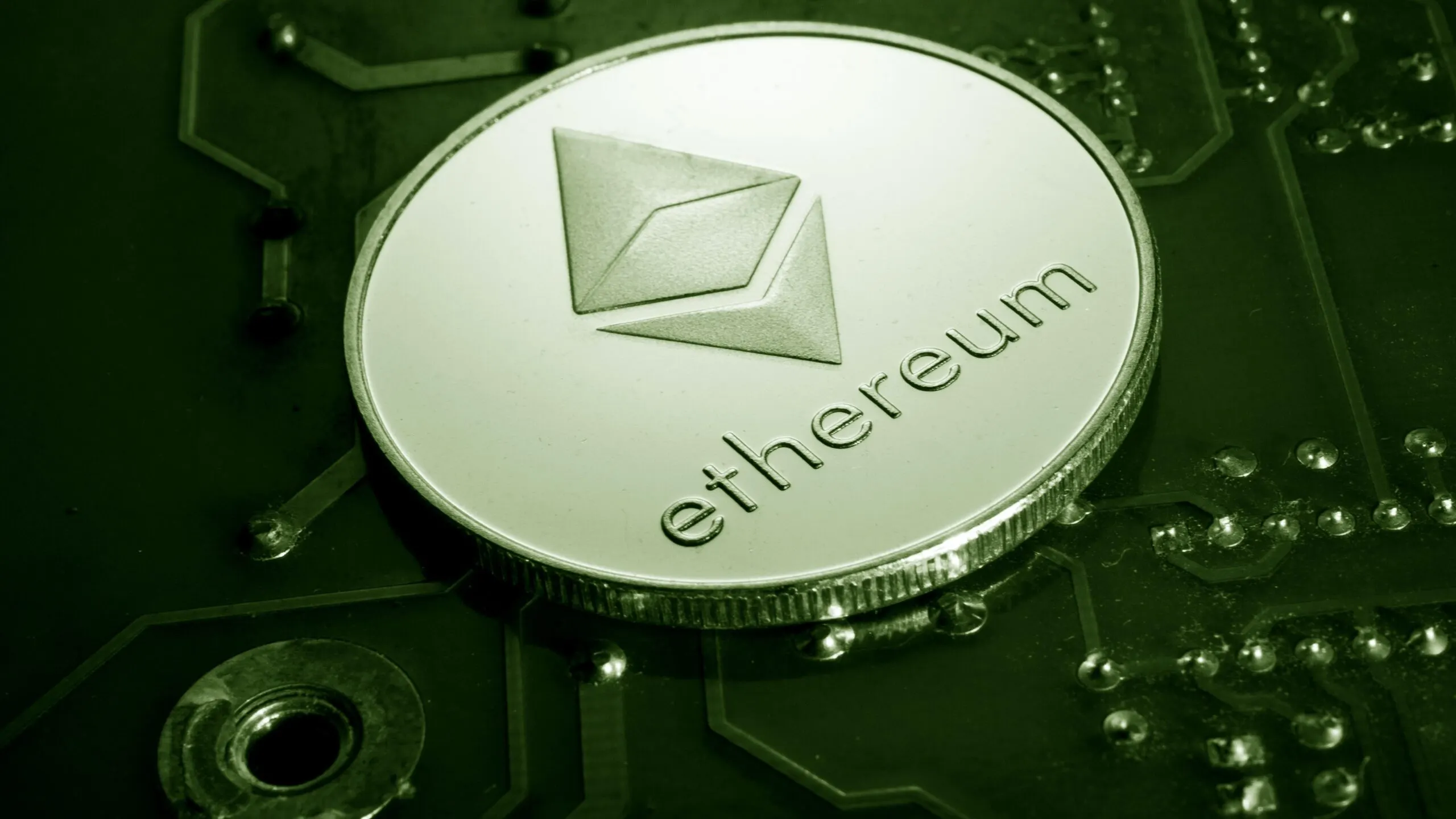 ethereum price prediction 2025 and the Alt Play Traders Are Eyeing